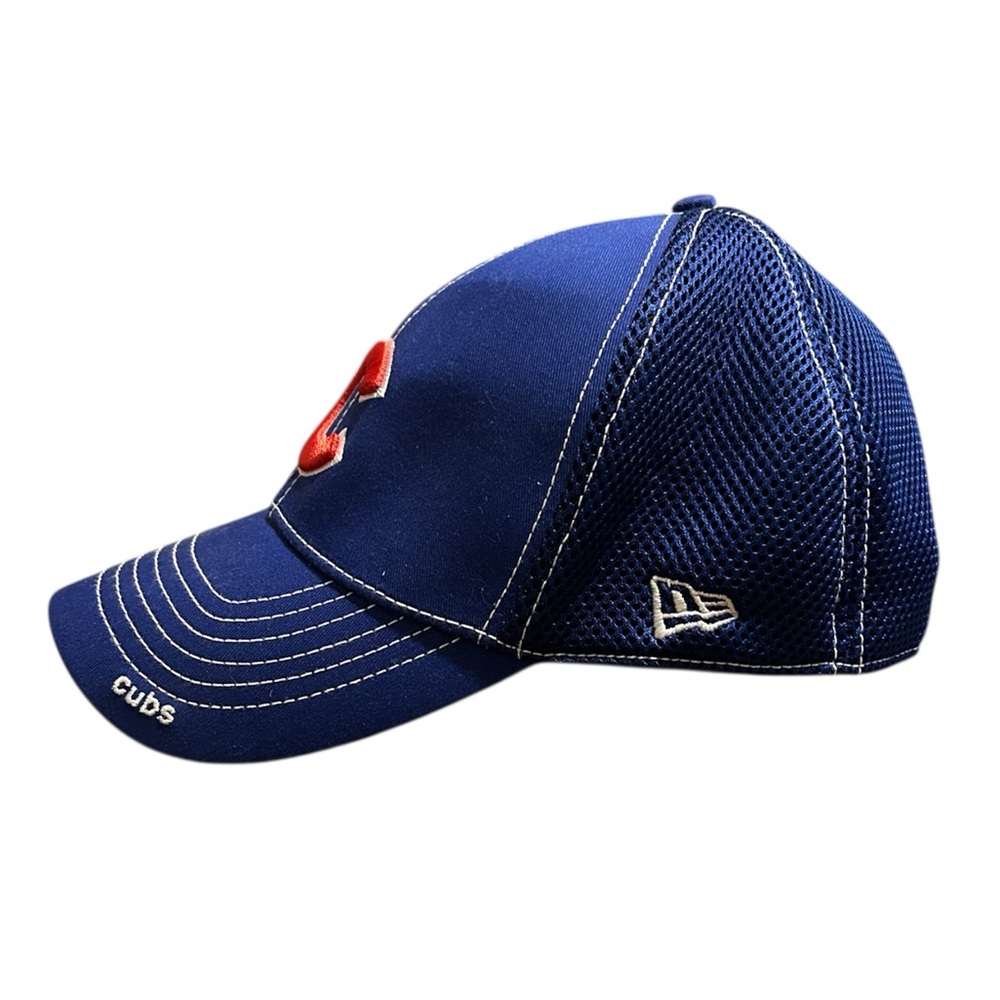 NWOT.. Chicago Cubs New Era Team Neo 39THIRTY Flex Fitted Baseball Hat